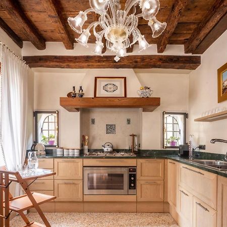 Ferienwohnung Garden Mansion With Private Mooring R&R Venedig Exterior foto