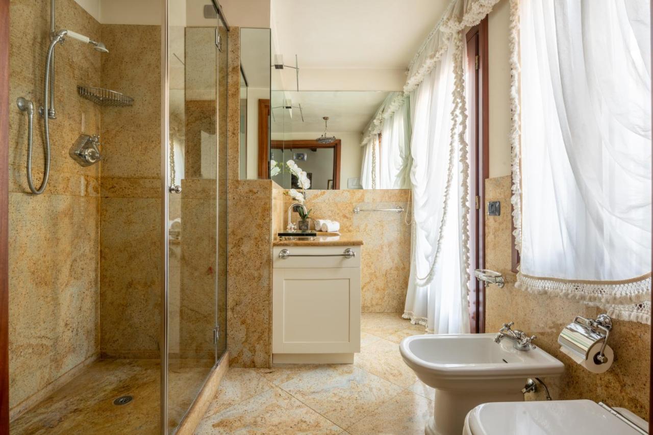 Ferienwohnung Garden Mansion With Private Mooring R&R Venedig Exterior foto