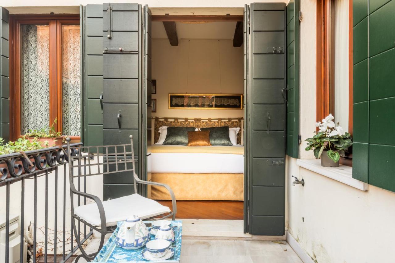 Ferienwohnung Garden Mansion With Private Mooring R&R Venedig Exterior foto